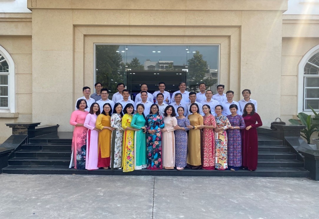 Faculty of Finance - Banking Successfully Organized The Conference of Officers and Employees in 2023